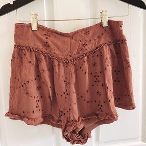 Lettuce edge short